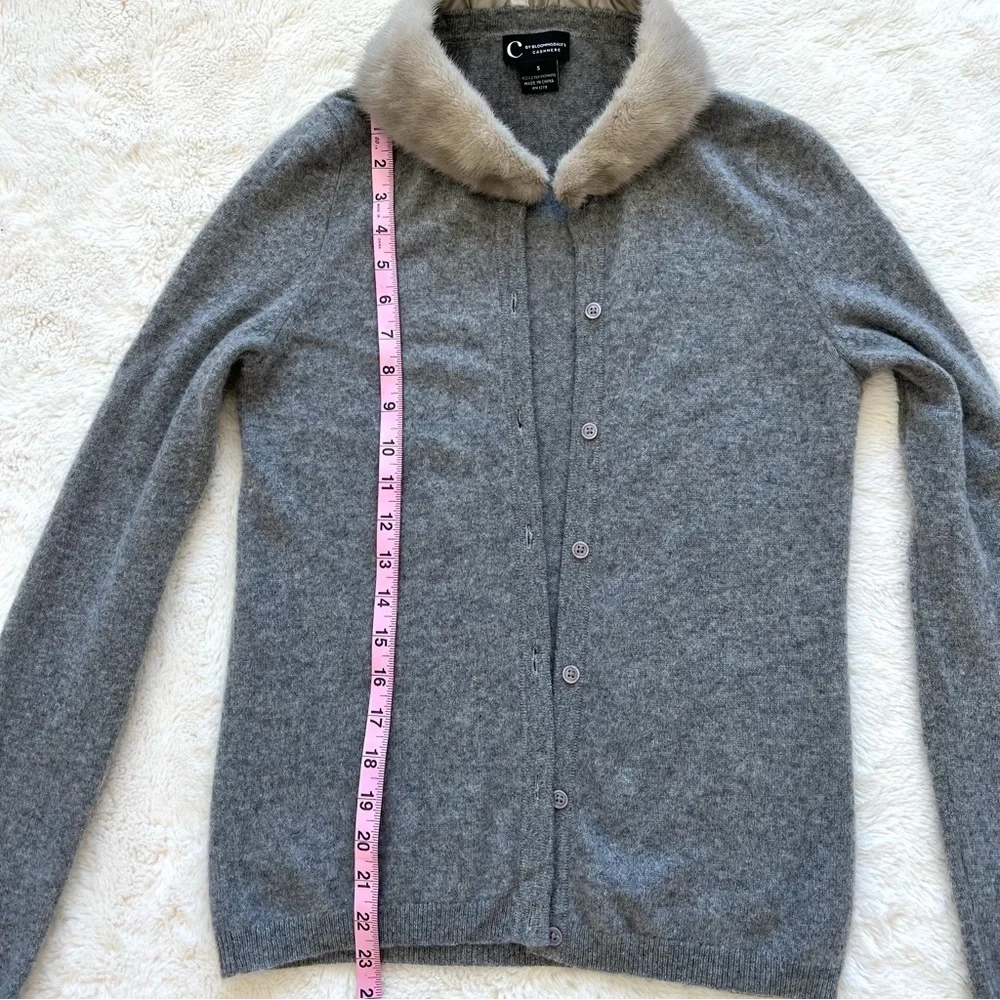 Bloomingdale’s cashmere cardigan with mink collar  size S - Picture 5 of 6